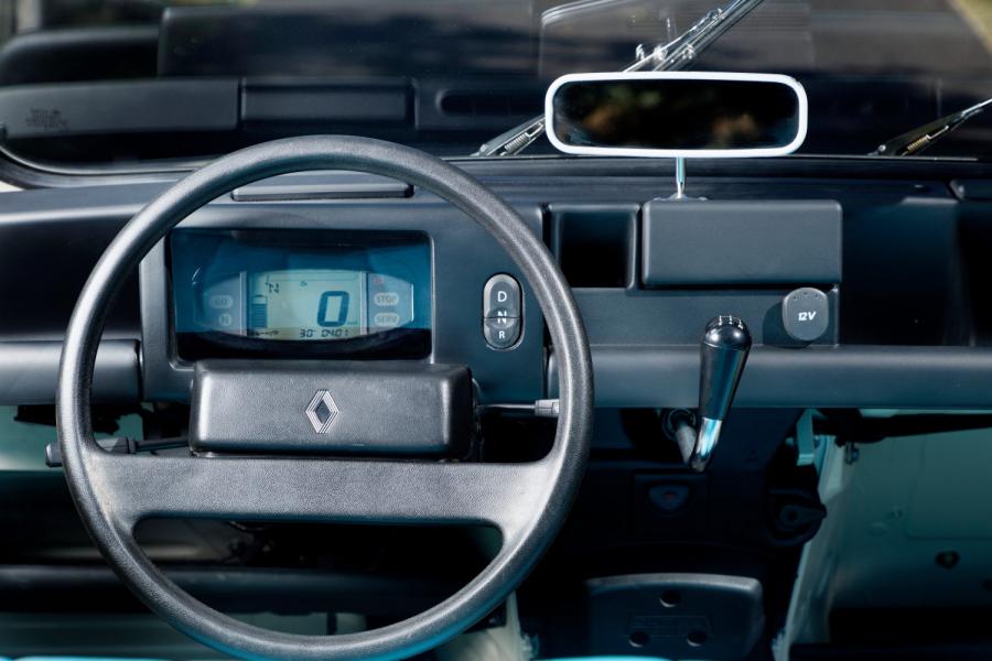 Торпедо Renault 4L e-Plein Air Concept 2019 года  (фото 36 из 46)